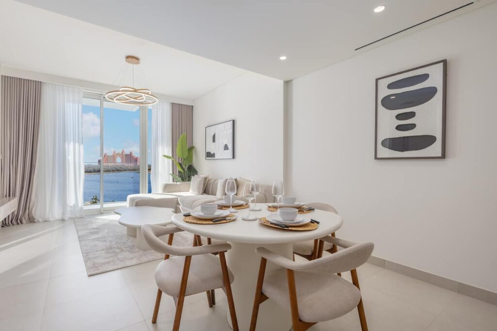 Stunning Beachfront Emaar 1BR | Atlantis View