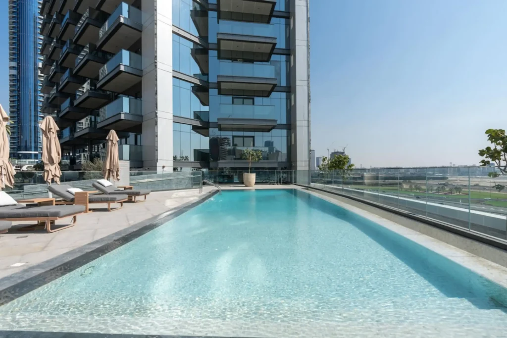 Upscale Haven 3BR | City View & King Bed, Business Bay