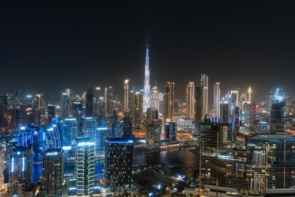Luxurious 3BR Apartment, Panoramic Burj Khalifa View